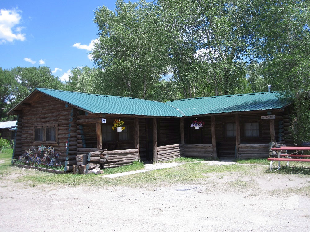 southern wyoming cabin rental wildcatter cabin picture