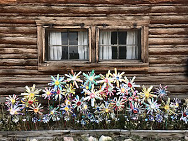 wyoming cabin rental wildcatter cabin picture